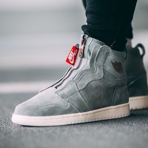 NEW Air Jordan 1 High Zip - Size 8